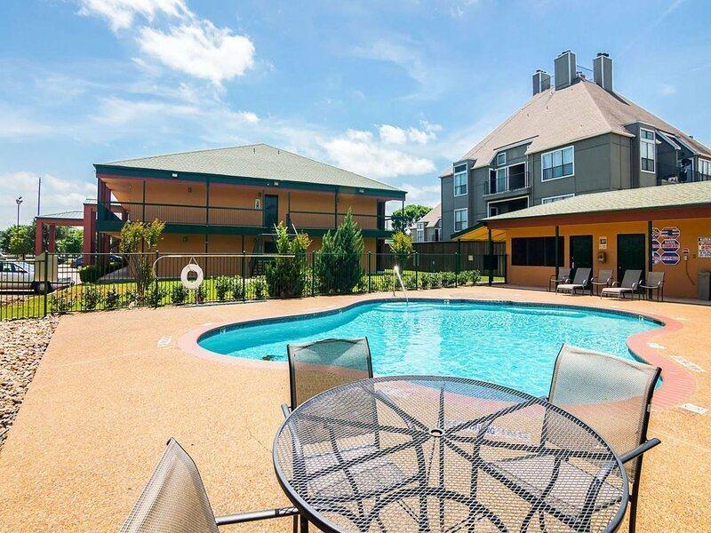 Quality Inn & Suites Garland - East Dallas מראה חיצוני תמונה