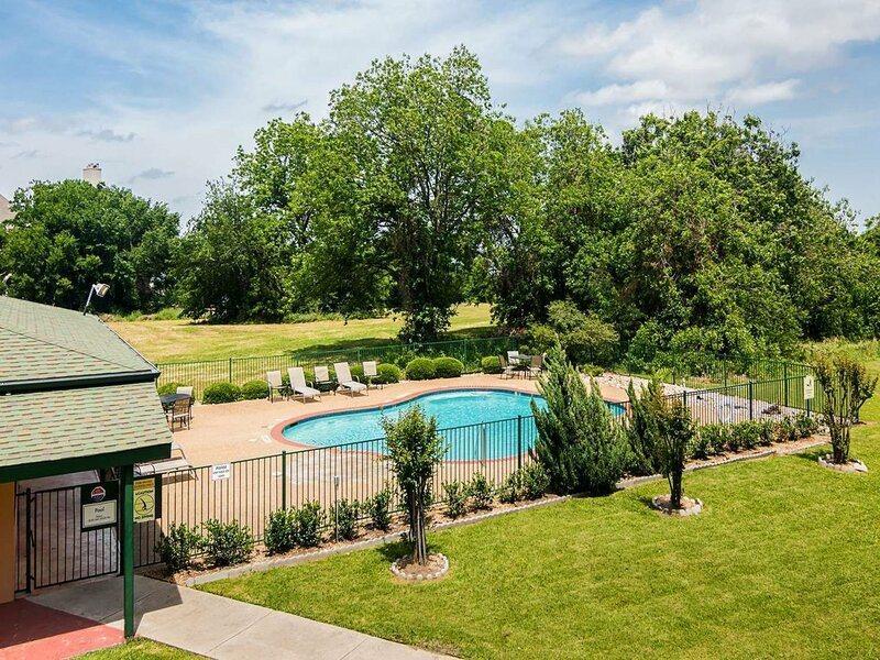 Quality Inn & Suites Garland - East Dallas מראה חיצוני תמונה