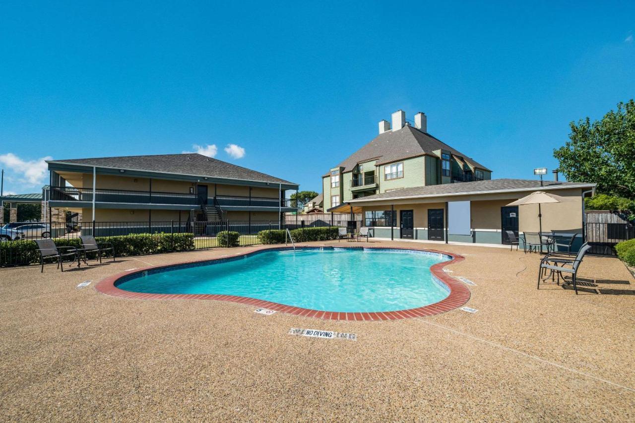 Quality Inn & Suites Garland - East Dallas מראה חיצוני תמונה