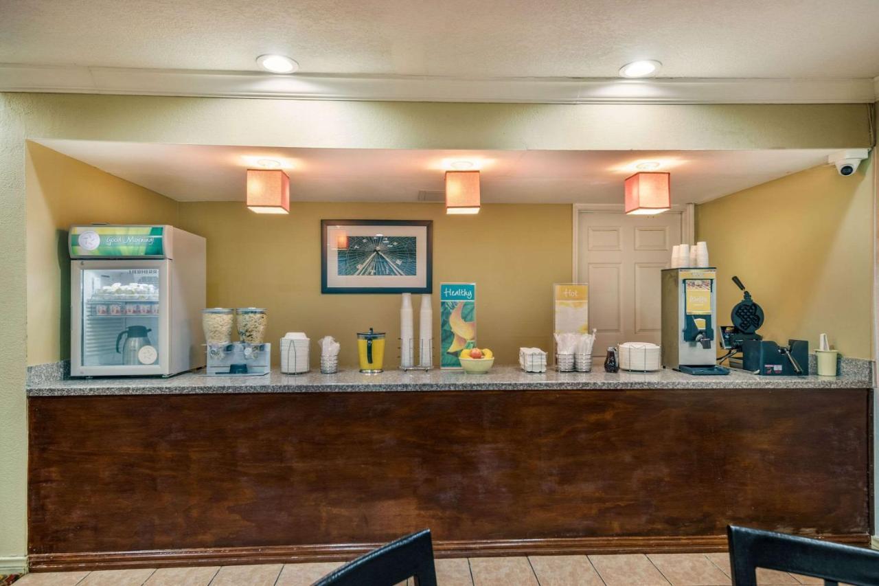 Quality Inn & Suites Garland - East Dallas מראה חיצוני תמונה